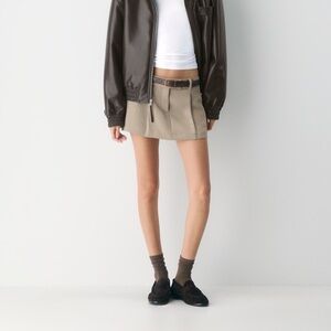 Aritzia Wilfred Define Skort